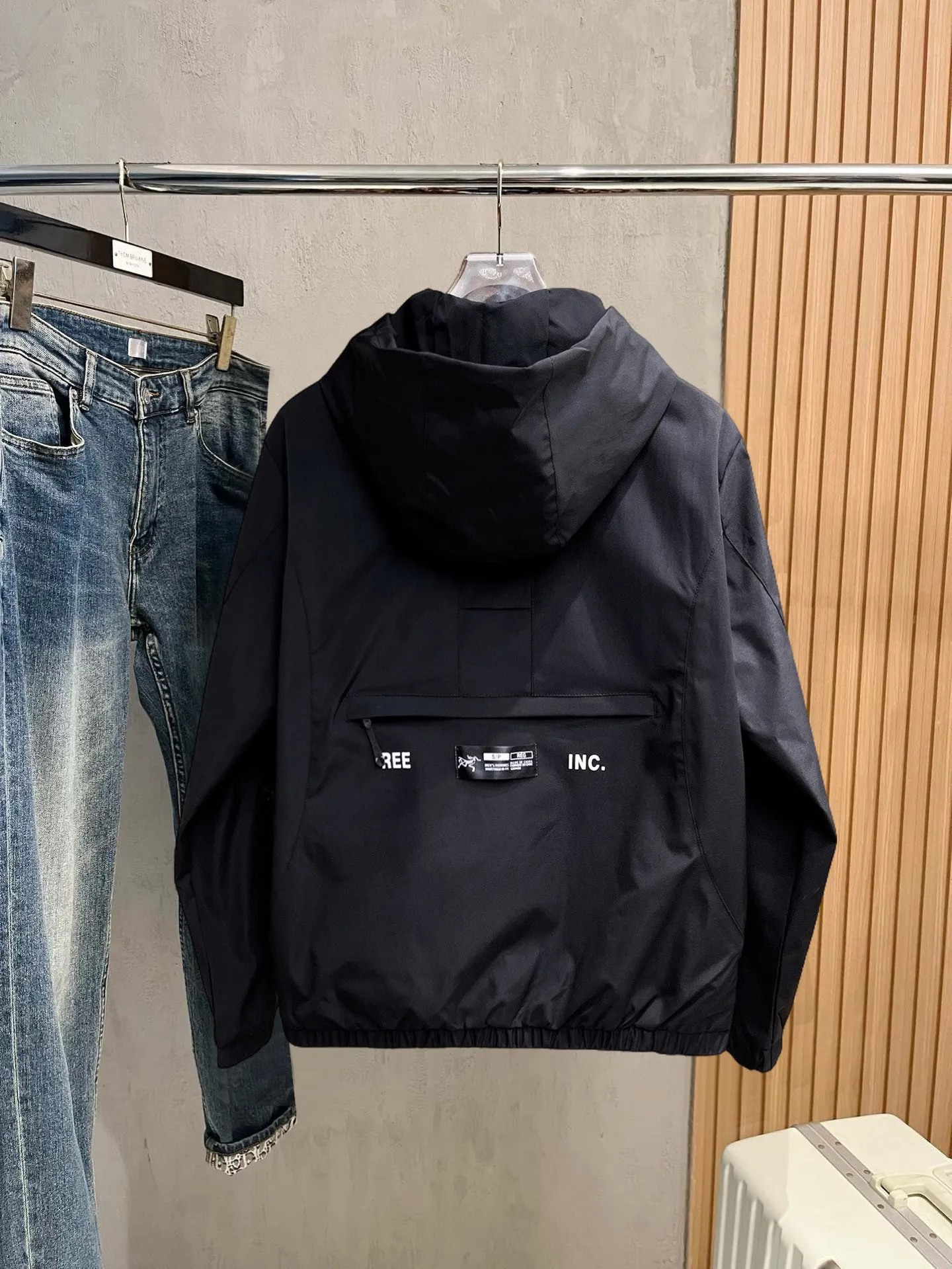 Same Style， ， 2026 New Arrival ，Original Premium Breathable ， ， ， Quality。 ， Sizes：M～3XL，